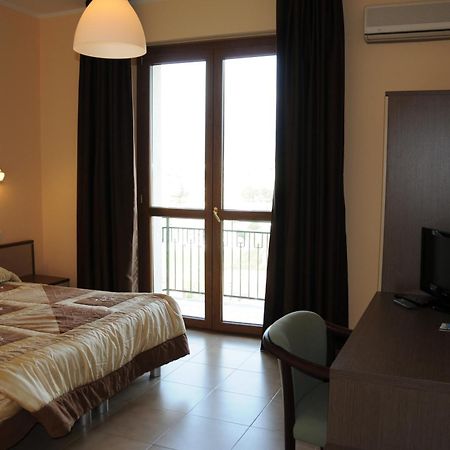 Hotel Barbieri Altomonte Esterno foto