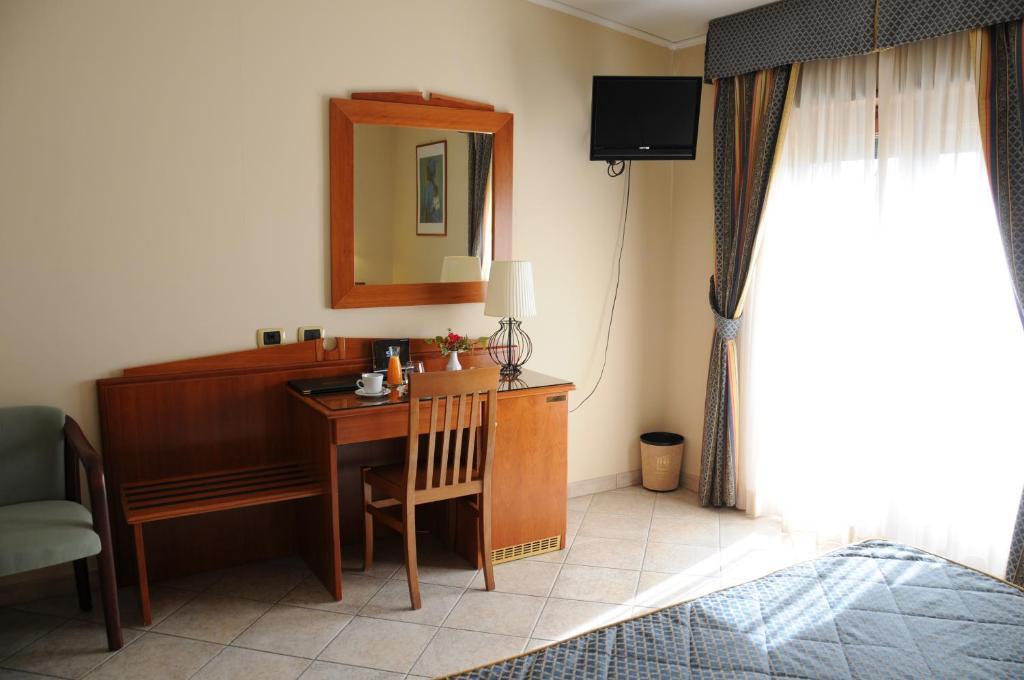 Hotel Barbieri Altomonte Camera foto
