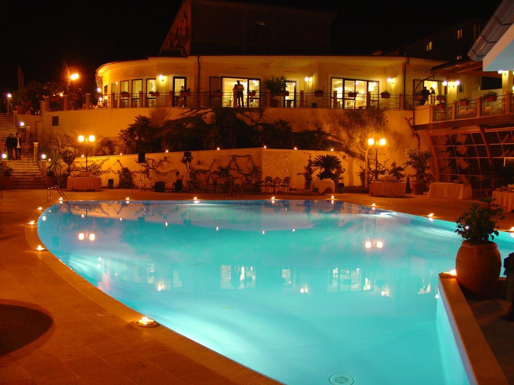Hotel Barbieri Altomonte Esterno foto