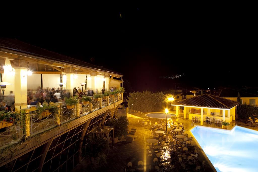 Hotel Barbieri Altomonte Esterno foto