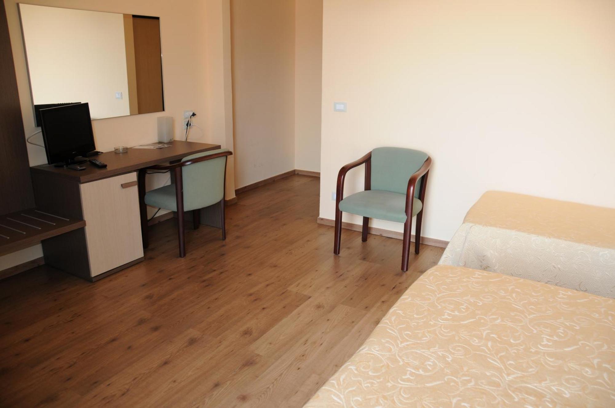 Hotel Barbieri Altomonte Esterno foto
