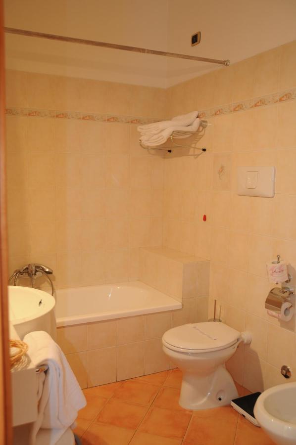 Hotel Barbieri Altomonte Camera foto